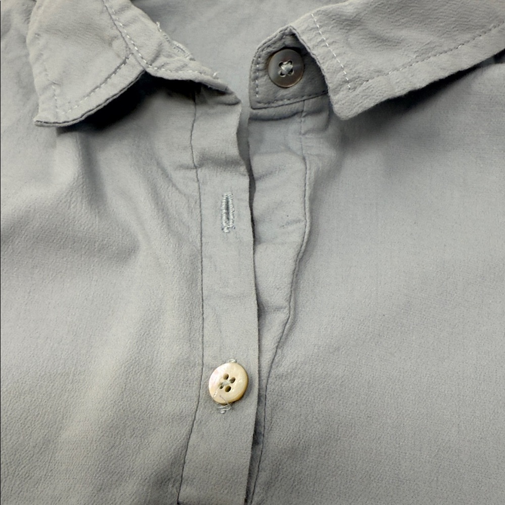 Blanc Kid’s Light Blue Short-Sleeve Polo Shirt  (button missing ) size 7 - Picture 8 of 10